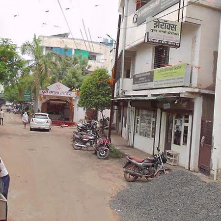 Hotel Mayur Restaurant Chandrapur Exterior foto